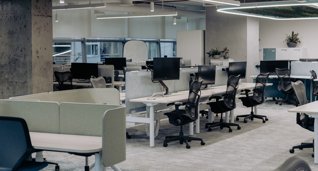 Collaborative Hot-Desking